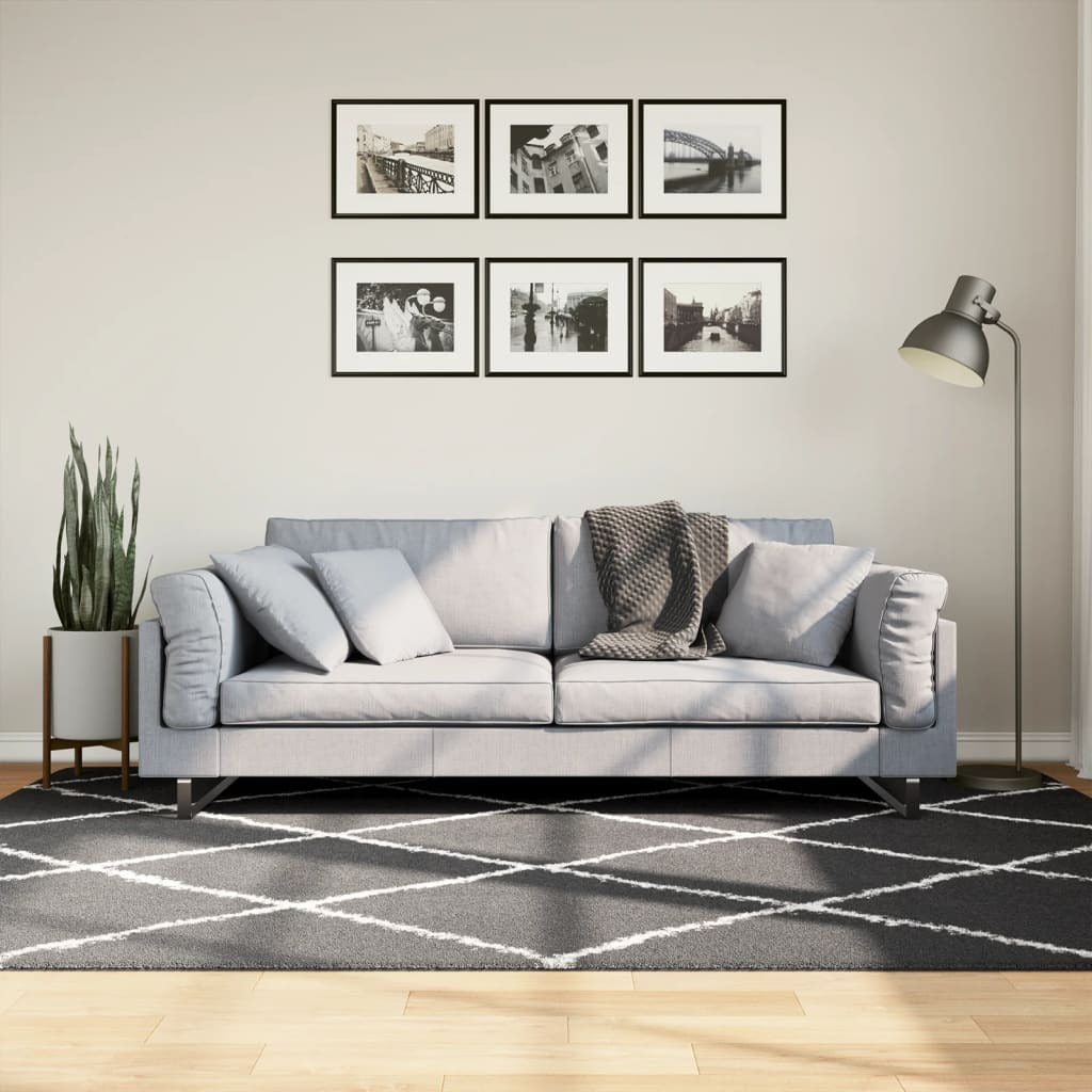 Shaggy Rug PAMPLONA High Pile Modern Black and Cream 160x230 cm