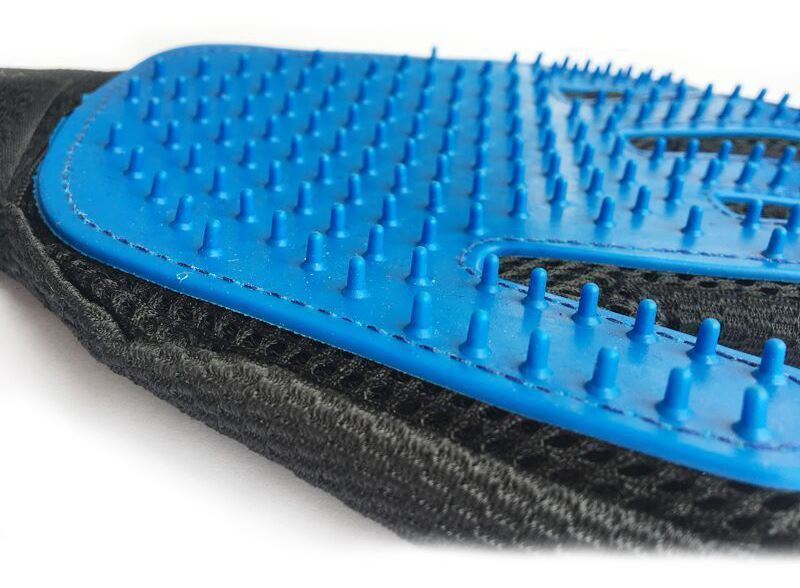 Vinsani [Blue] Pet Grooming Glove Brush Massager, Pet Hair Remover Mitt Deshedding Glove - Perfect for Dogs & Cats with Long & Short Fur